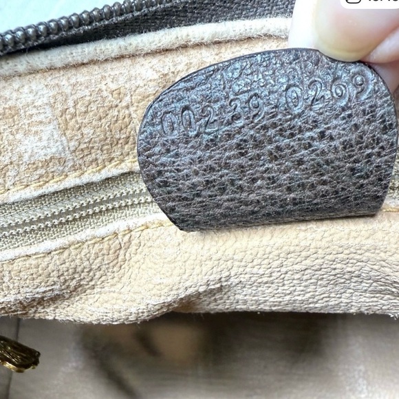 Authentic Vintage Gucci Boston Satchel Bag in Brown and Beige - Picture 15 of 16